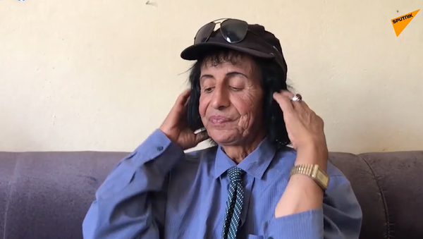 تراجنسی هراتی در نتیجۀ لت‌وکوب افراد ناشناس بینایی و شنوایی‌اش را از دست داد - اسپوتنیک افغانستان  