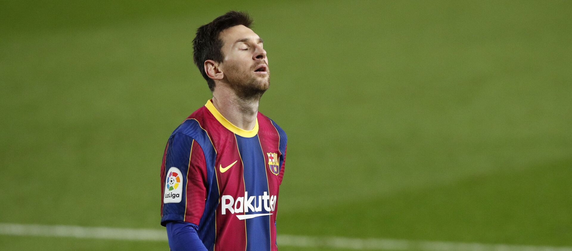 Barcelona's Lionel Messi looks dejected - اسپوتنیک افغانستان  , 1920, 29.04.2021