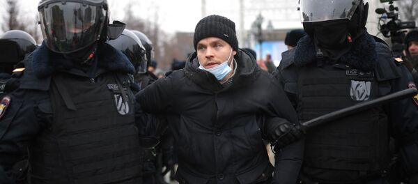 دستگیری شرکت کنندگان در همایش های غیرقانونی در مسکو دستگیری شرکت کنندگان در همایش های غیرقانونی در مسکو - اسپوتنیک افغانستان