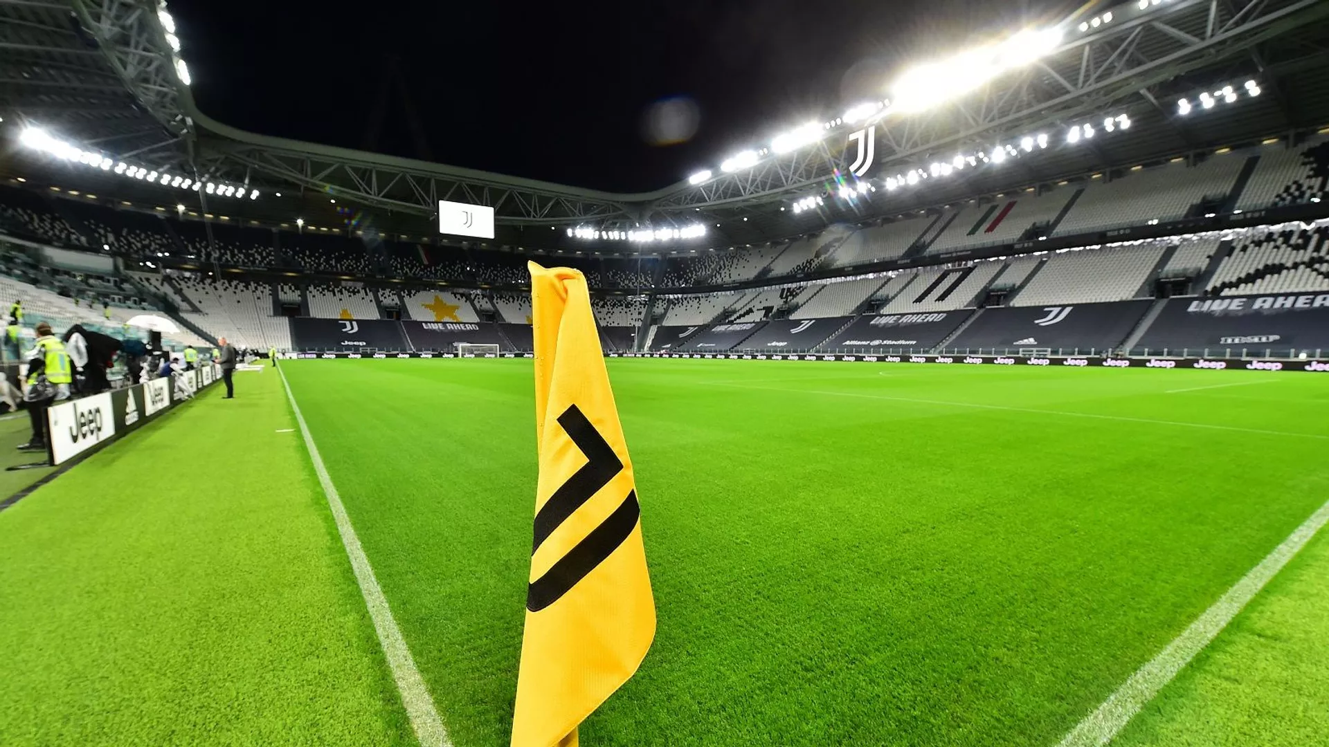 ورزشگاه خانگی یوونتوس Juventus-Napoli müsabakası