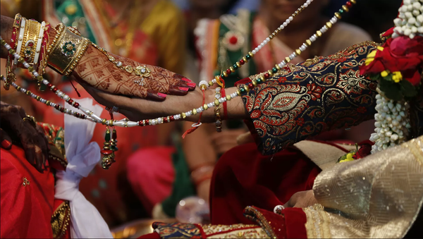 یک عروس در هند قبل از مراسم عروسی توسط برادرش کشته شد  - اسپوتنیک افغانستان  