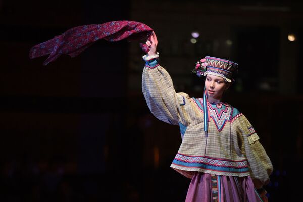 اشتراک کننده‌گان در رقابت ملکه زیبایی تاتارستان در کازان. - اسپوتنیک افغانستان  