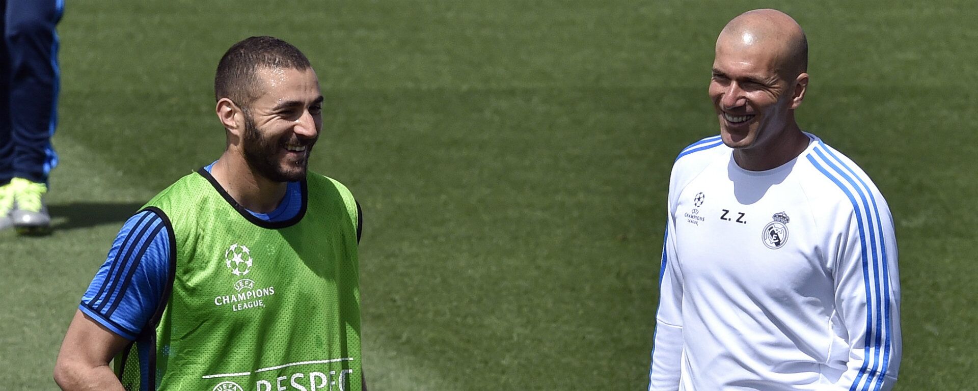 کریم بنزما مهاجم رئال مادرید  Kerim Benzema ve Zinedine Zidane - اسپوتنیک افغانستان  , 1920, 22.02.2021