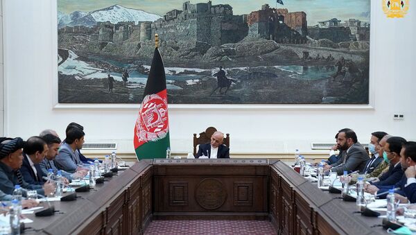 رئیس جمهور غنی با اعضای شورای سرتاسری صرافان افغانستان دیدار کرد - اسپوتنیک افغانستان  