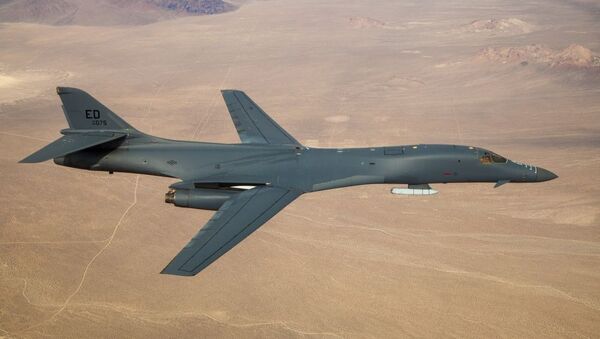 حملات هوایی امریکا درحمایت از ارتش افغانستان انجام شده است - اسپوتنیک افغانستان  