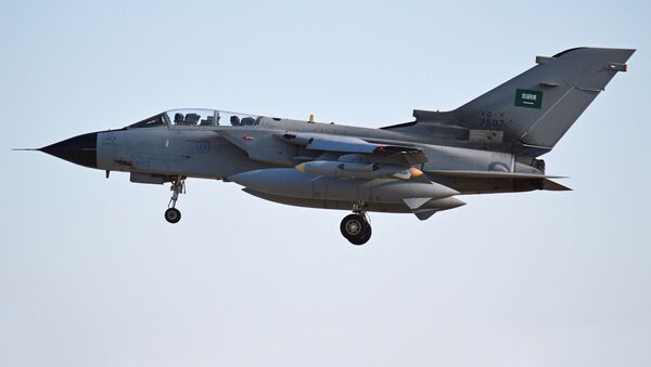 بمباران یمن توسط جنگنده‌های سعودی - اسپوتنیک افغانستان  
