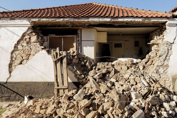 پیامدهای زلزله در شهر لاریسا واقع در مرکز یونان. - اسپوتنیک افغانستان  