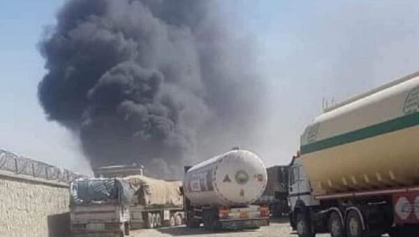 آتش‌سوزی در گمرک فراه؛ تاکنون چهار تانکر مواد نفتی سوخته‌اند - اسپوتنیک افغانستان  