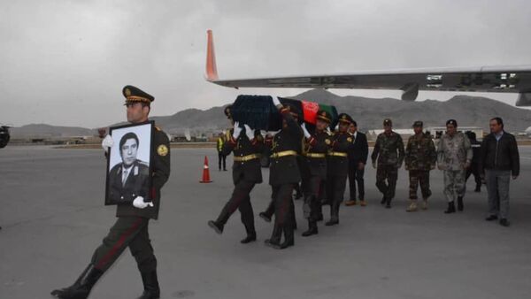 پیکر سترجنرال نبی عظیمی از ازبیکستان به کابل انتقال یافت - اسپوتنیک افغانستان  