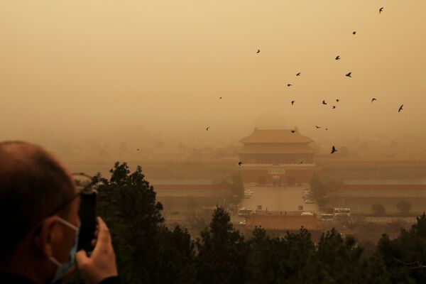  طوفان ریگی  در پایتخت چین. - اسپوتنیک افغانستان  