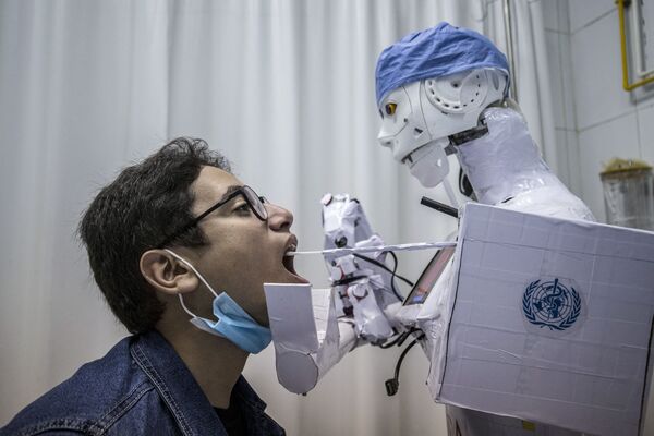 تست ویروس کرونا، از سوی یک ربات در مصر. - اسپوتنیک افغانستان  