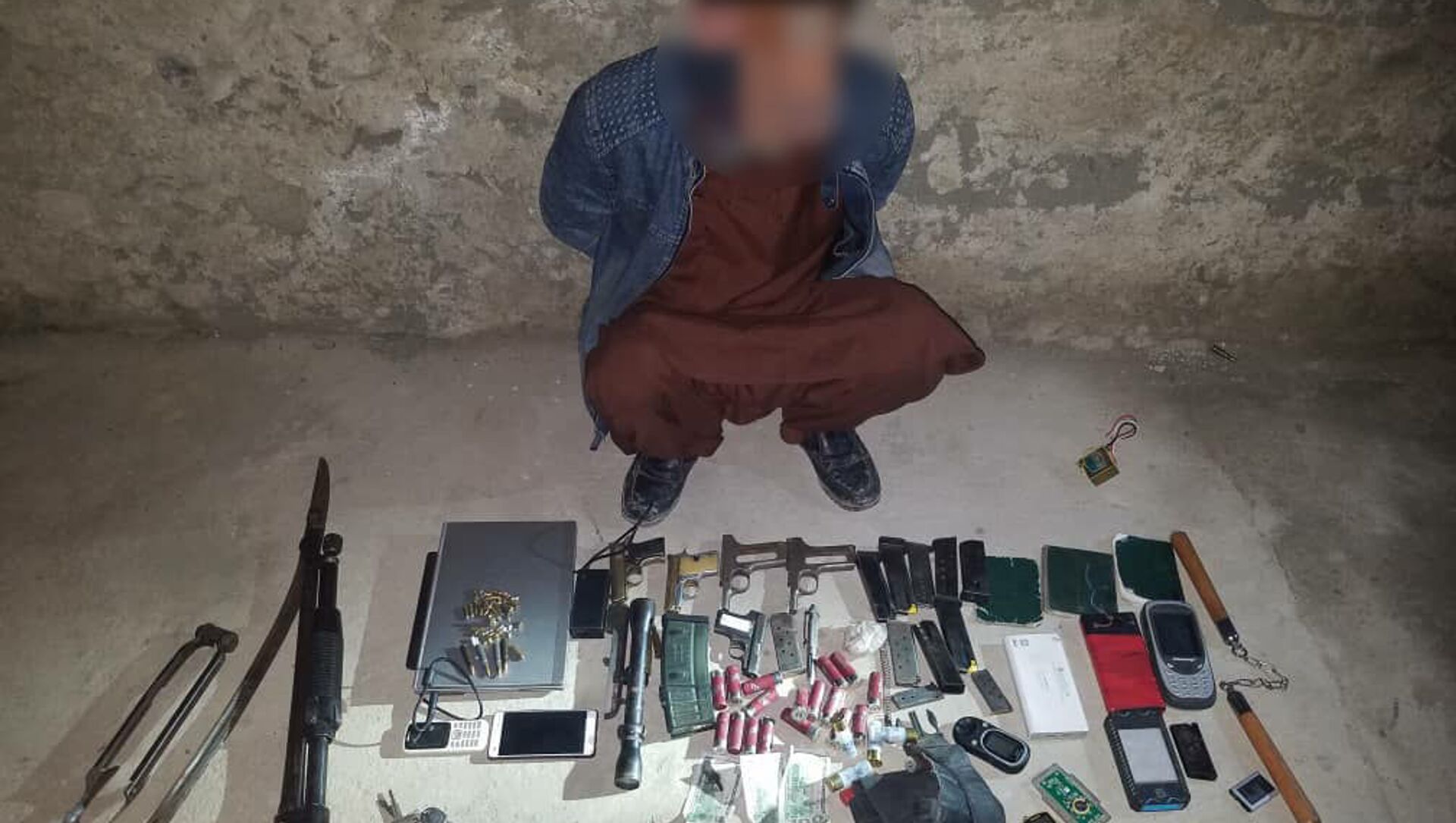 بازداشت یک عضو داعش در کابل و کشف یک ذخیره گاه طالبان در لوگر - اسپوتنیک افغانستان  , 1920, 27.03.2021