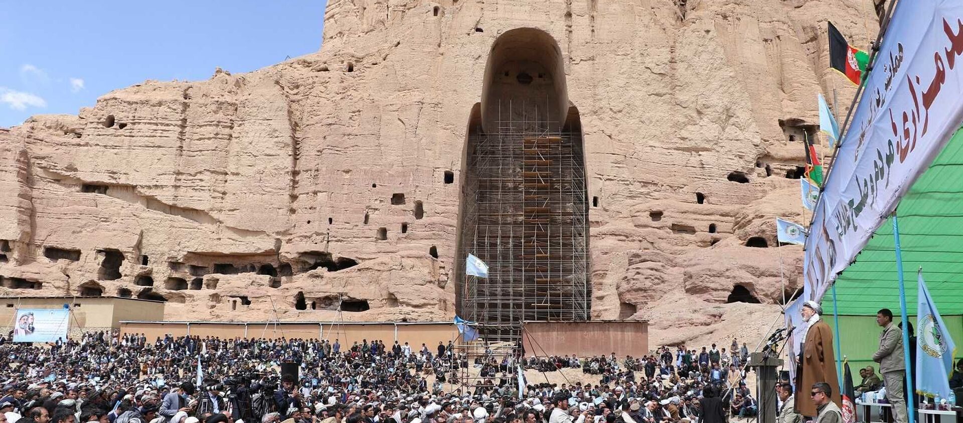 خلیلی: از صلح که باعث پاک شدن اختلافات ریشه‌ی میان مردم افغانستان شود استقبال می‌کنیم  - اسپوتنیک افغانستان  , 1920, 06.04.2021
