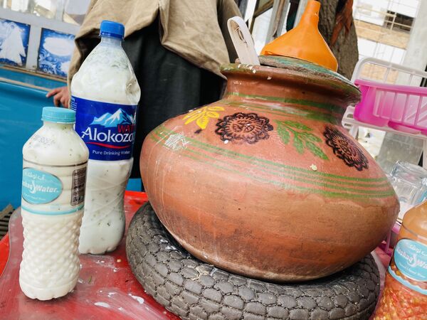 دوغ تازه آماده فروش برای افطار - اسپوتنیک افغانستان  