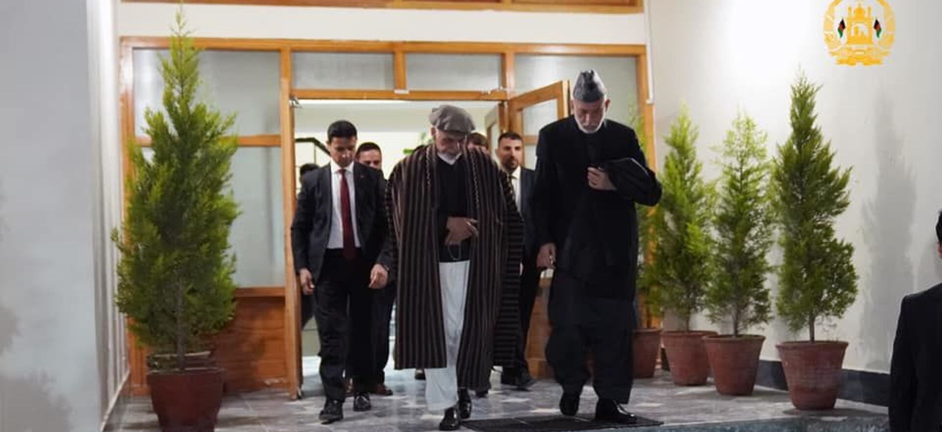 رئیس جمهور غنی به دیدار حامد کرزی رفت - اسپوتنیک افغانستان  , 1920, 21.04.2021