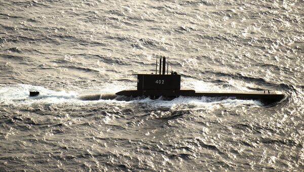 یک فروند زیردریایی ارتش اندونیزیا با 53 سرنشین گم شد - اسپوتنیک افغانستان  