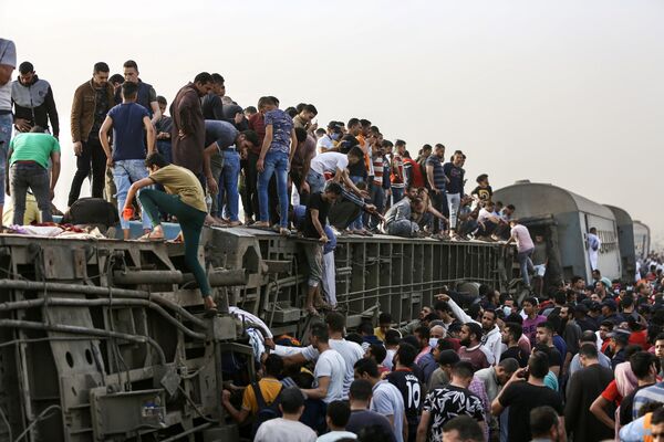 ریل سرنگون شده در مصر. - اسپوتنیک افغانستان  