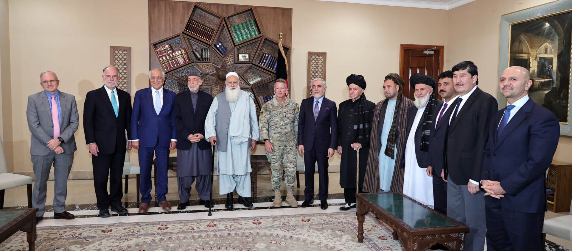 دیدار تعدادی از اعضای شورای مصالحه با خلیلزاد - اسپوتنیک افغانستان  , 1920, 03.05.2021