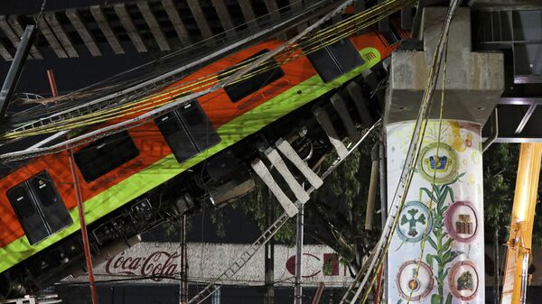 Обрушение метромоста в Мехико, Мексика  - اسپوتنیک افغانستان  