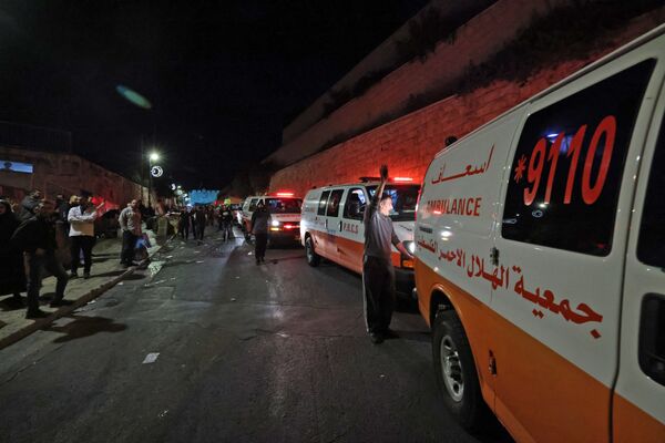امبولانس در شهر اورشلیم اسرائیل هنگام درگیری ها. - اسپوتنیک افغانستان  