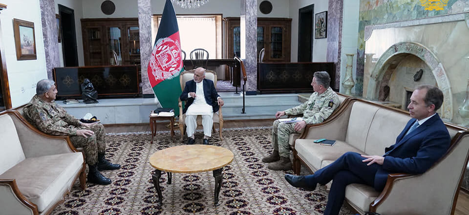 دیدار رئیس جمهور غنی با لوی درستیزان پاکستان و بریتانیا - اسپوتنیک افغانستان  , 1920, 10.05.2021