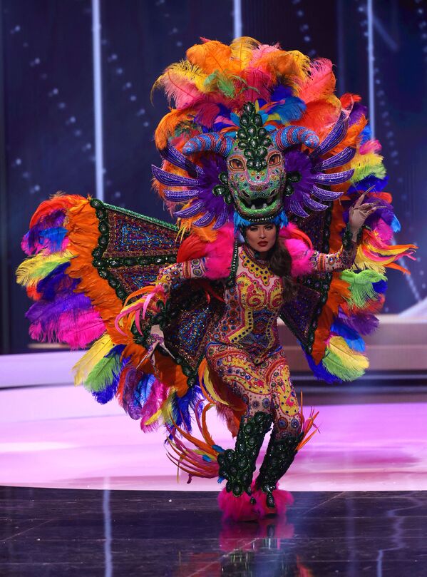 ملکه زیبایی مکزیک در نمایش لباس ملی مسابقه «دوشیزه جهان 2021» - اسپوتنیک افغانستان  