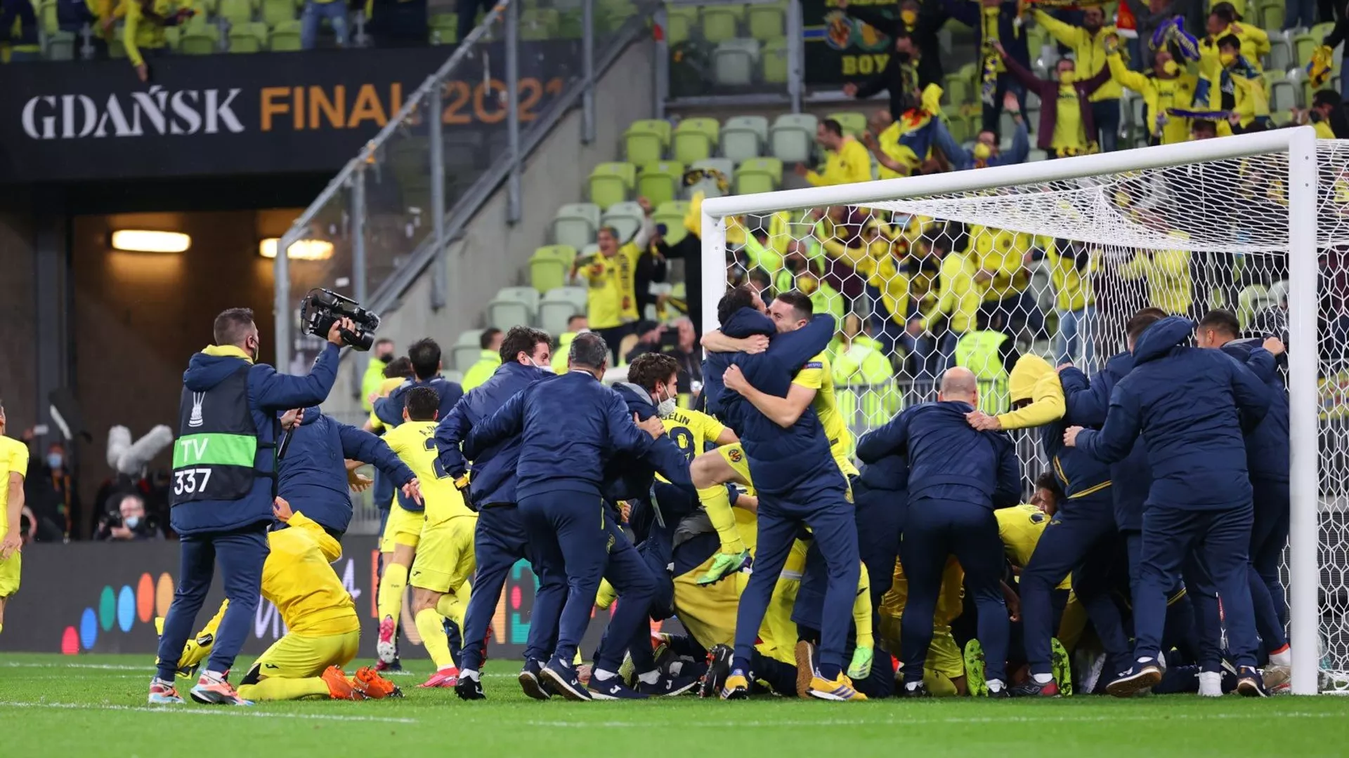 باشگاه ویارئال اسپانیا The Spanish football club Villarreal has won the UEFA Europa League, beating England's Manchester United in the penalty shootout. باشگاه ویارئال اسپانیا The Spanish football club Villarreal has won the UEFA Europa League, beating England's Manchester United in the penalty shootout. - اسپوتنیک افغانستان , 1920, 27.02.2022