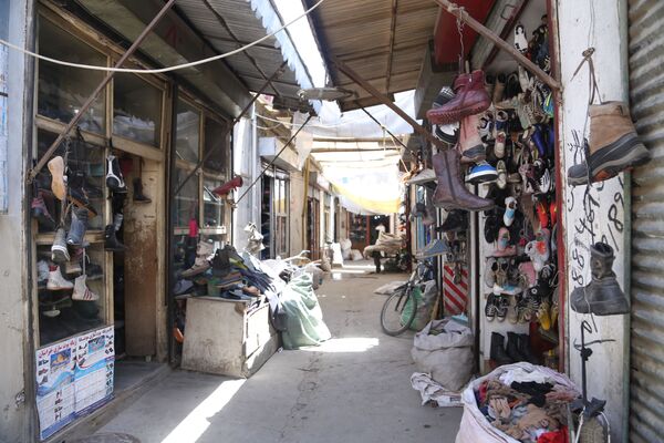 سرای چنداول یکی از کهنه‌ترین سرای فروش اجناس دست دوم و کهنه می‌باشد که بیش از ۲۵ سال قدامت دارد. - اسپوتنیک افغانستان  
