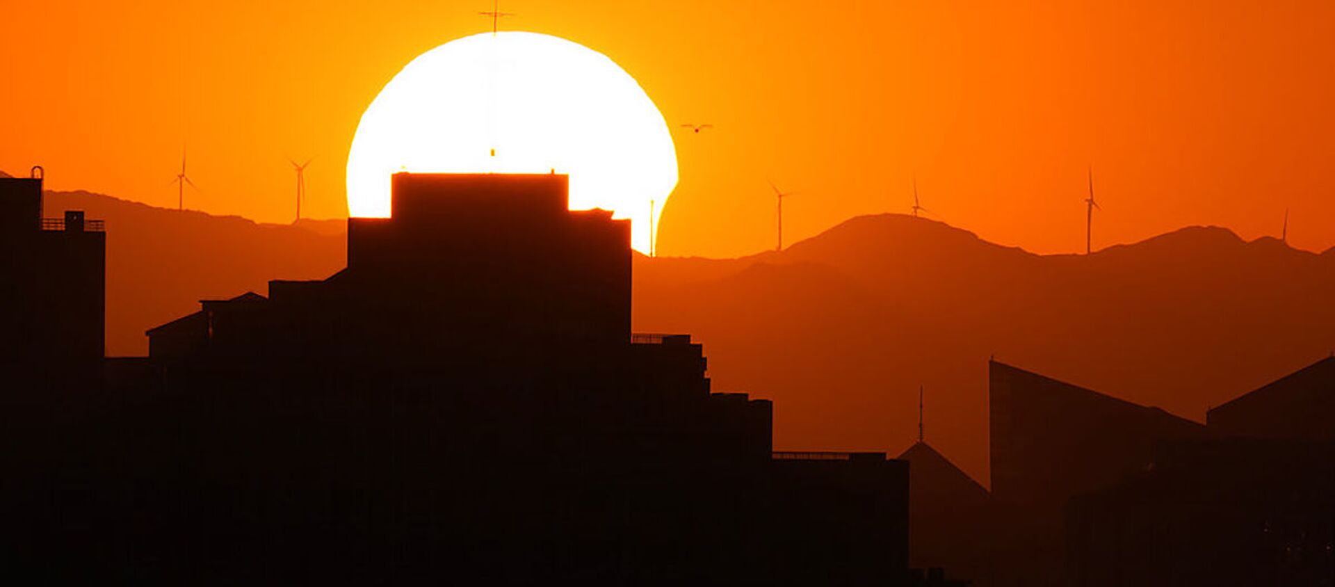 اولین خورشید گرفتگی سال 2021 - اسپوتنیک افغانستان  , 1920, 12.06.2021