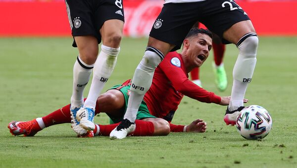 Криштиану Роналду во время матча между Португалией и Германией - اسپوتنیک افغانستان  