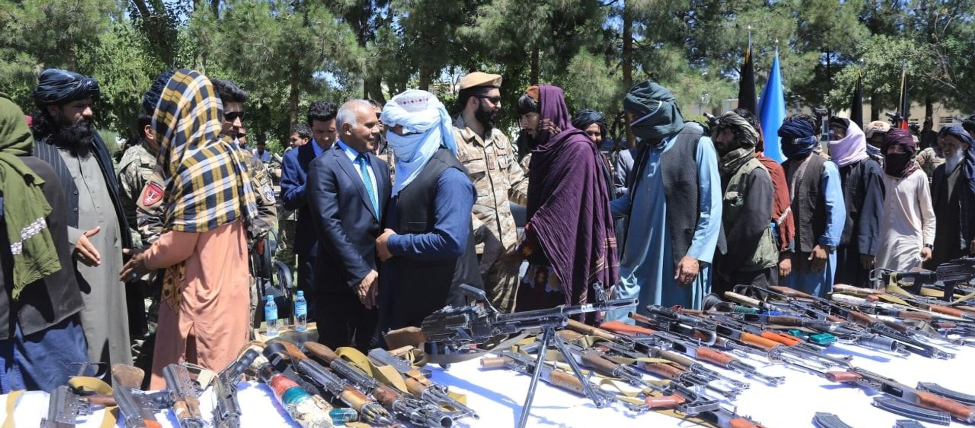 130 طالب مسلح در هرات به روند صلح پیوستند + ویدیو - اسپوتنیک افغانستان  , 1920, 24.06.2021