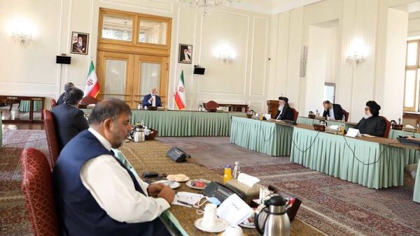 دیدار هیات جمهوری افغانستان با هیات سیاسی طالبان در تهران - اسپوتنیک افغانستان  
