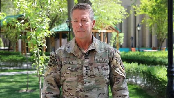 فرمانده نیروهای آمریکایی در افغانستان از سمتش کنار خواهد رفت - اسپوتنیک افغانستان  