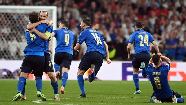 Italy players celebrate after winning Euro 2020 - اسپوتنیک افغانستان  
