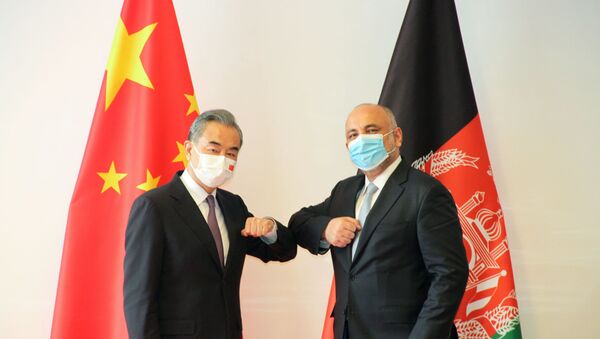 اتمر با وزیر امور خارجۀ چین دیدار کرد - اسپوتنیک افغانستان  