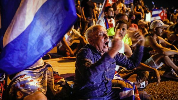 در راه‌پیمایی اعتراضی کوبایی‌ها شمار زیادی زخمی شدند - اسپوتنیک افغانستان  