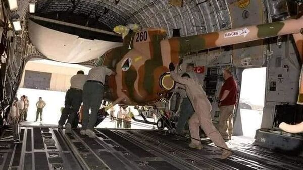 امریکا ۷ فروند هلیکوپتر جنگی جدید به افغانستان کمک کرد - اسپوتنیک افغانستان  