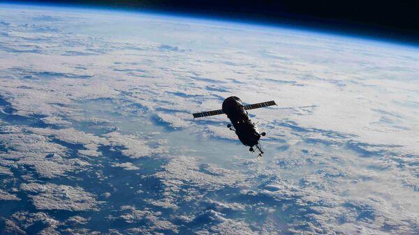 Стыковочный отсек-модуль Пирс в открытом космосе - اسپوتنیک افغانستان  