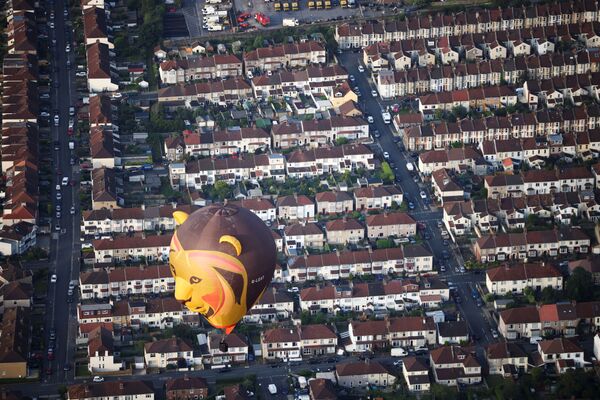 بالون هوایی در جشنواره Bristol International Balloon Fiestaدر بریستول بریت انیا. - اسپوتنیک افغانستان  