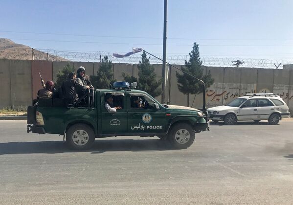 طالبان در جاده های کابل. - اسپوتنیک افغانستان  