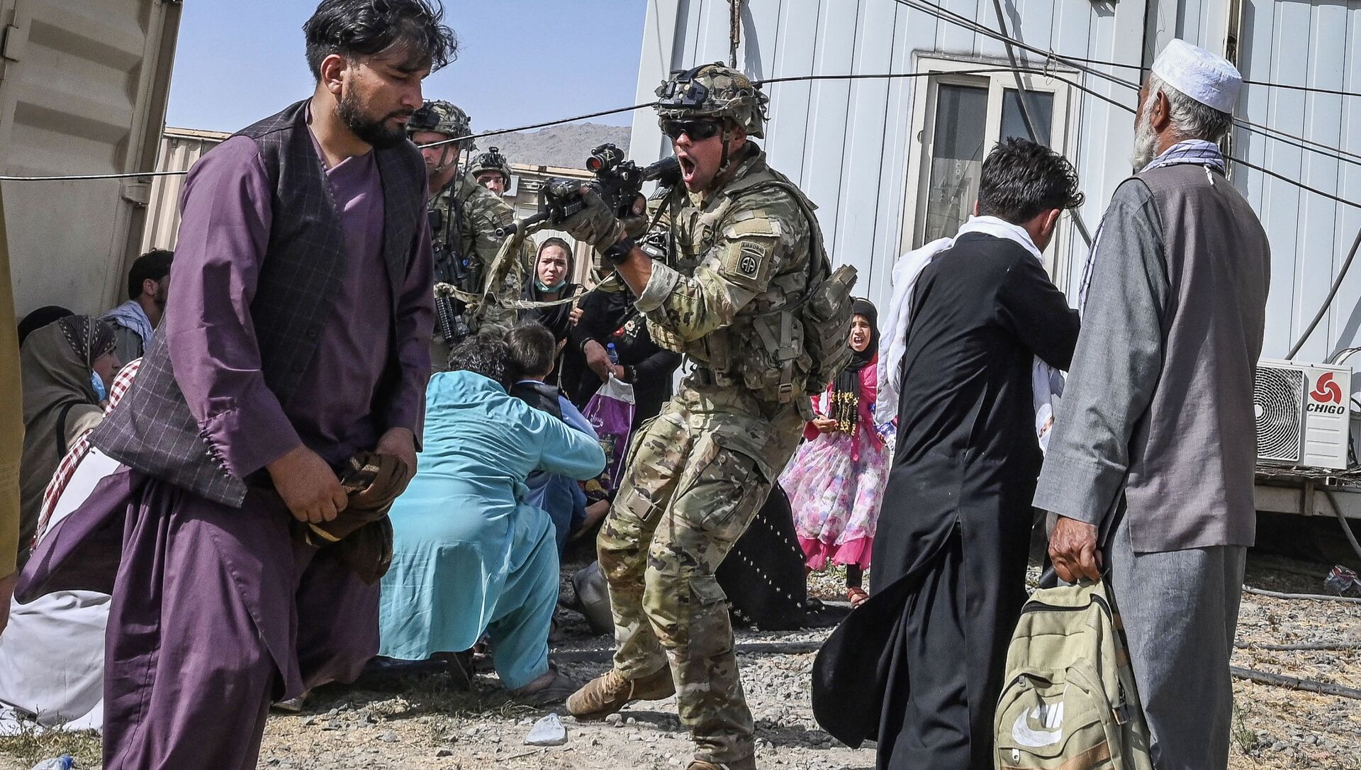 هشدار طالبان به افرادیکه پاسپورت ندارند: به میدان هوایی نیایید - اسپوتنیک افغانستان  , 1920, 19.08.2021