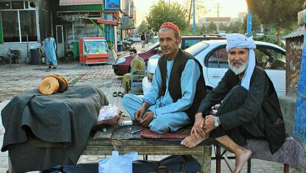 مردم در مزار شریف تحت حاکمیت طالبان نیز به زندگی عادی خود ادامه می‌دهند. - اسپوتنیک افغانستان  