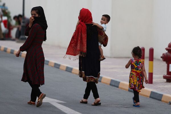 ورود پناهجویان افغانی به کشورهای جهان/قطر.
 - اسپوتنیک افغانستان  