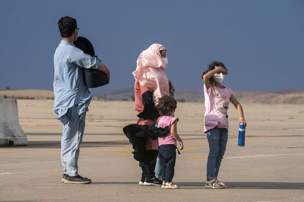 ورود پناهجویان افغانی به کشورهای جهان/اسپانیا.
 - اسپوتنیک افغانستان  