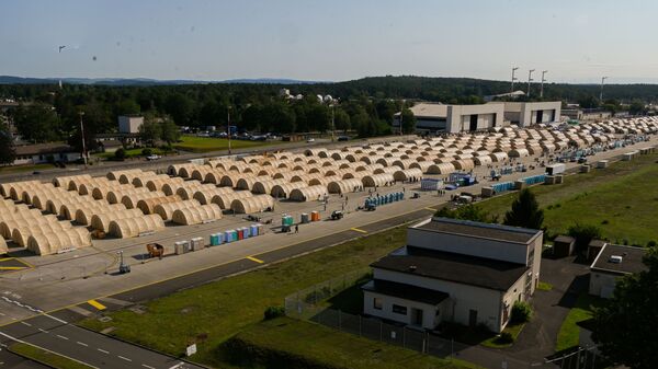 Лагерь для эвакуированных из Афганистана на американской авиабазе Рамштайн в Германии  - اسپوتنیک افغانستان  