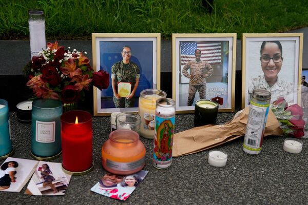 ادای احترام به پیکر سربازان آمریکایی کشته شده در افغانستان - اسپوتنیک افغانستان  