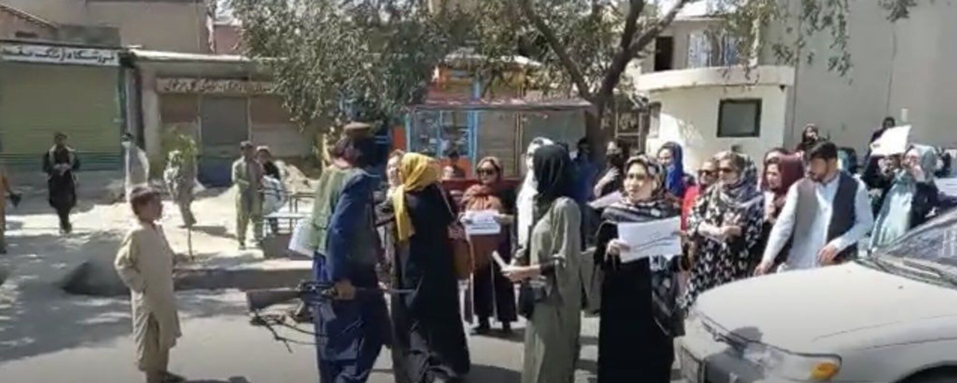 حمله طالبان به زنان معترض در کابل  - اسپوتنیک افغانستان  , 1920, 20.01.2022