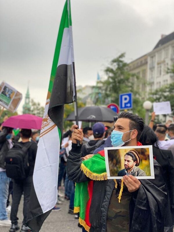 اعتراضات شهروندان افغان علیه طالبان و پاکستان در شهر هامبورگ آلمان - اسپوتنیک افغانستان  