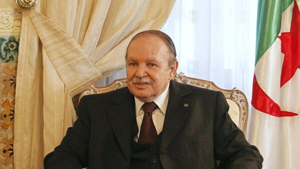 عبدالعزیز بوتفلیقه رئيس جمهور سابق الجزایر درگذشت - اسپوتنیک افغانستان  