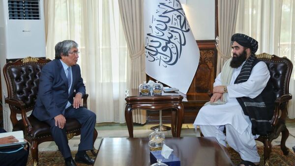 سفیر قزاقستان با وزیر خارجه طالبان دیدار کرد - اسپوتنیک افغانستان  